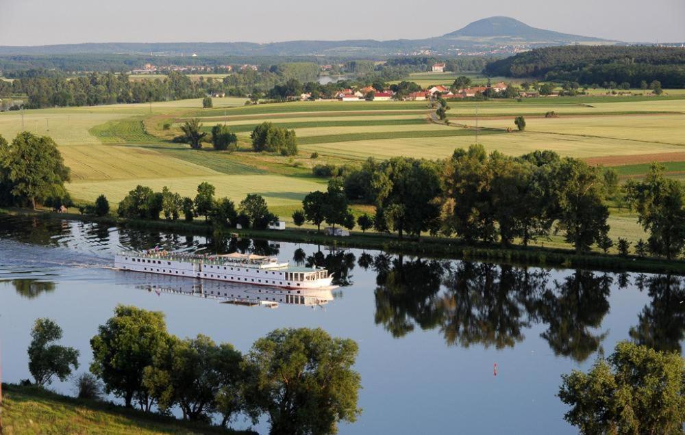 Florentina Boat Litoměřice Exteriör bild