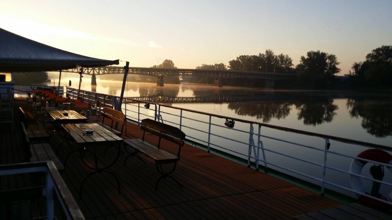 Florentina Boat Litoměřice Exteriör bild